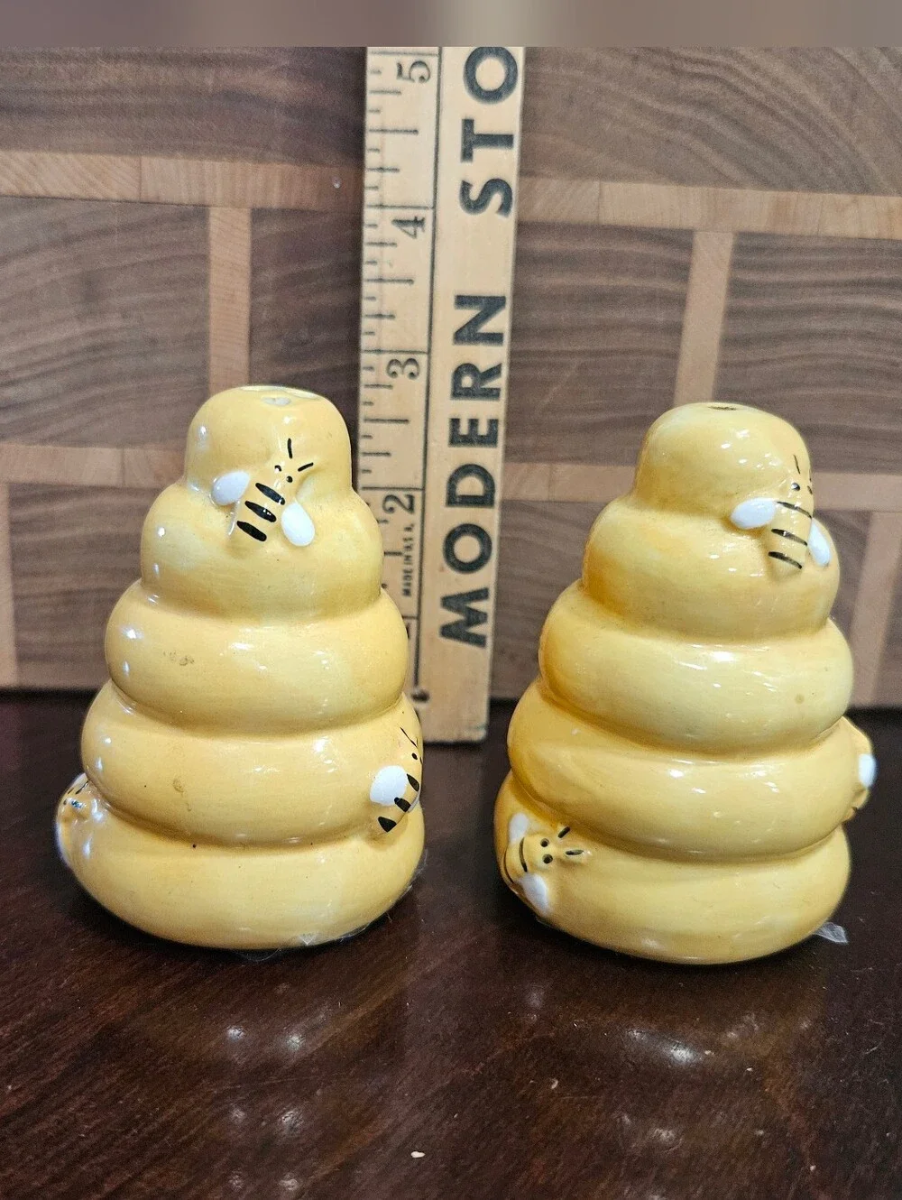 Beehive Ceramic Salt And Pepper Shakers With 3D Honey Bees